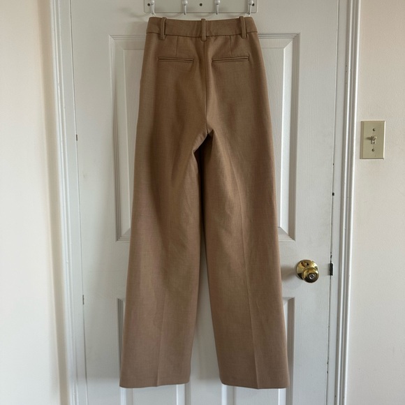 Wilfred The Effortless Pant in Heather Gold Camel - Picture 5 of 5